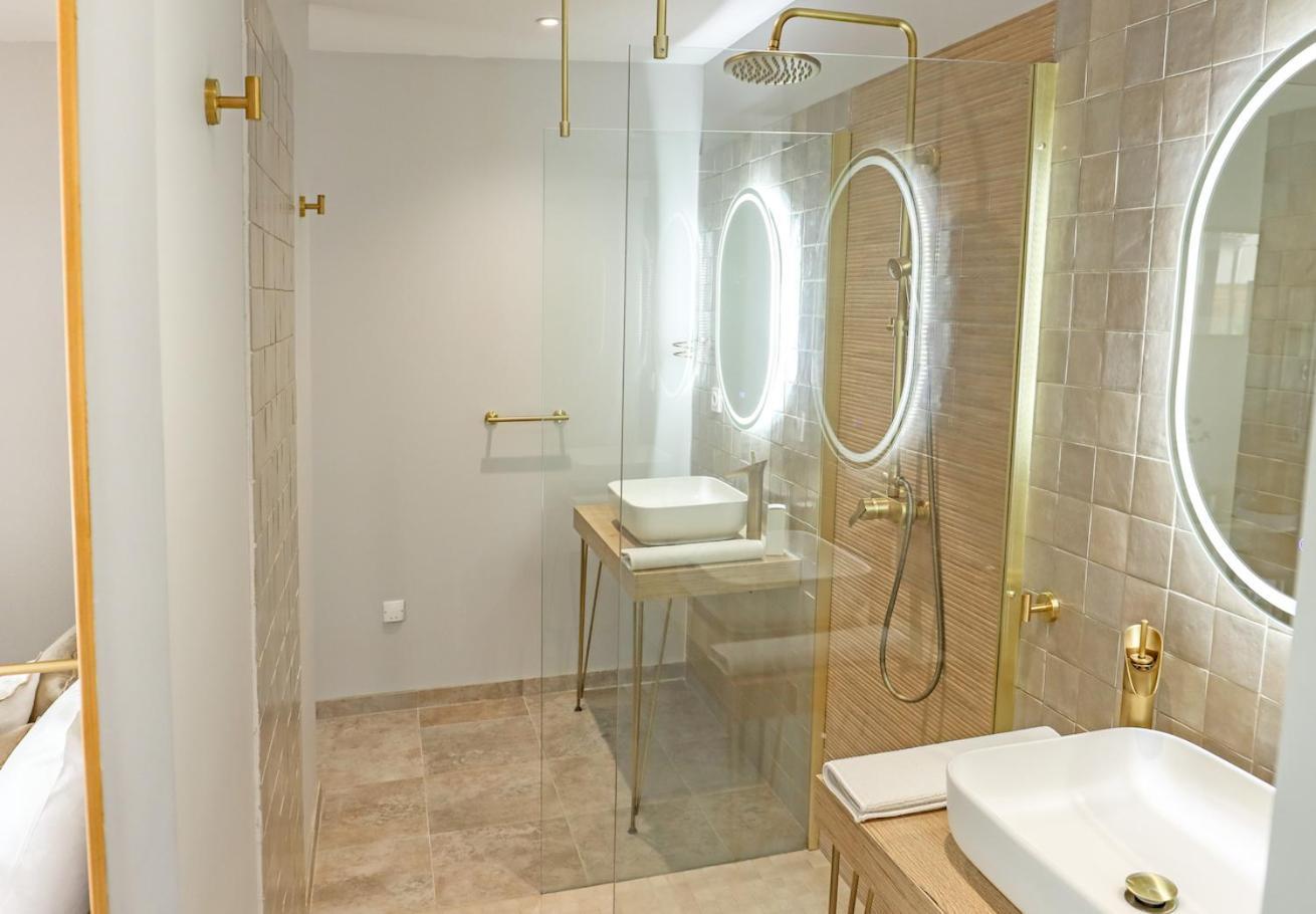 Malves-en-Minervois Les Gites De Laure - L'Eden Romantique, Chambres Hotes, Spa Prive, Couloir De Nage, Adults Only المظهر الخارجي الصورة